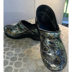 Dansko Professional Floral Tooled Leather Slip On Clogs EU 37 US 6.5-7